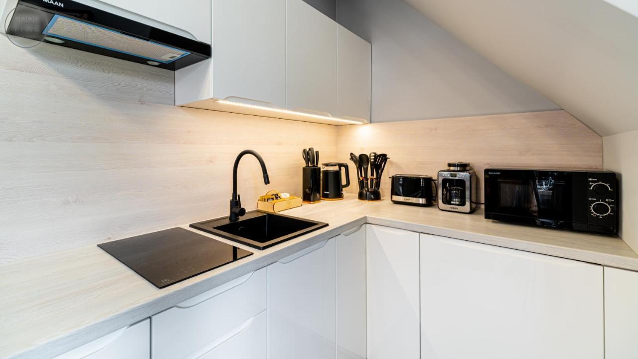 Apartamenty Good Time - Stone Hill III ชกลาร์สกา ปอเรมบา ภายนอก รูปภาพ