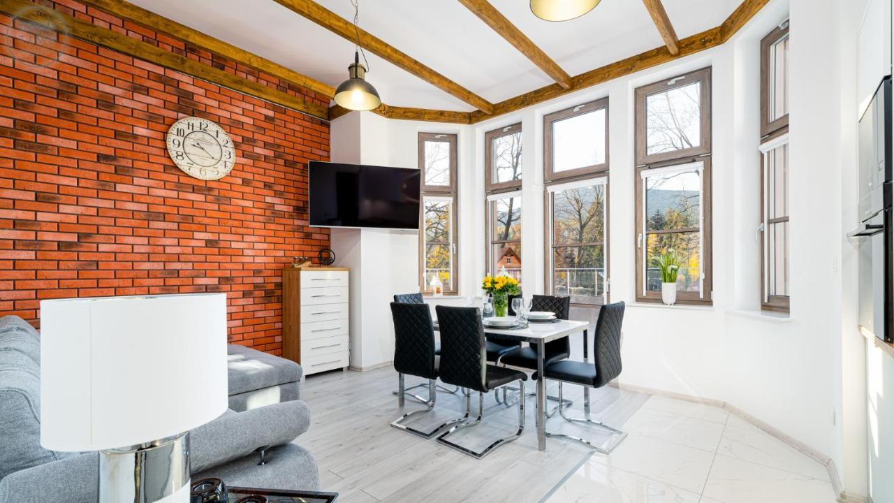 Apartamenty Good Time - Stone Hill III ชกลาร์สกา ปอเรมบา ภายนอก รูปภาพ