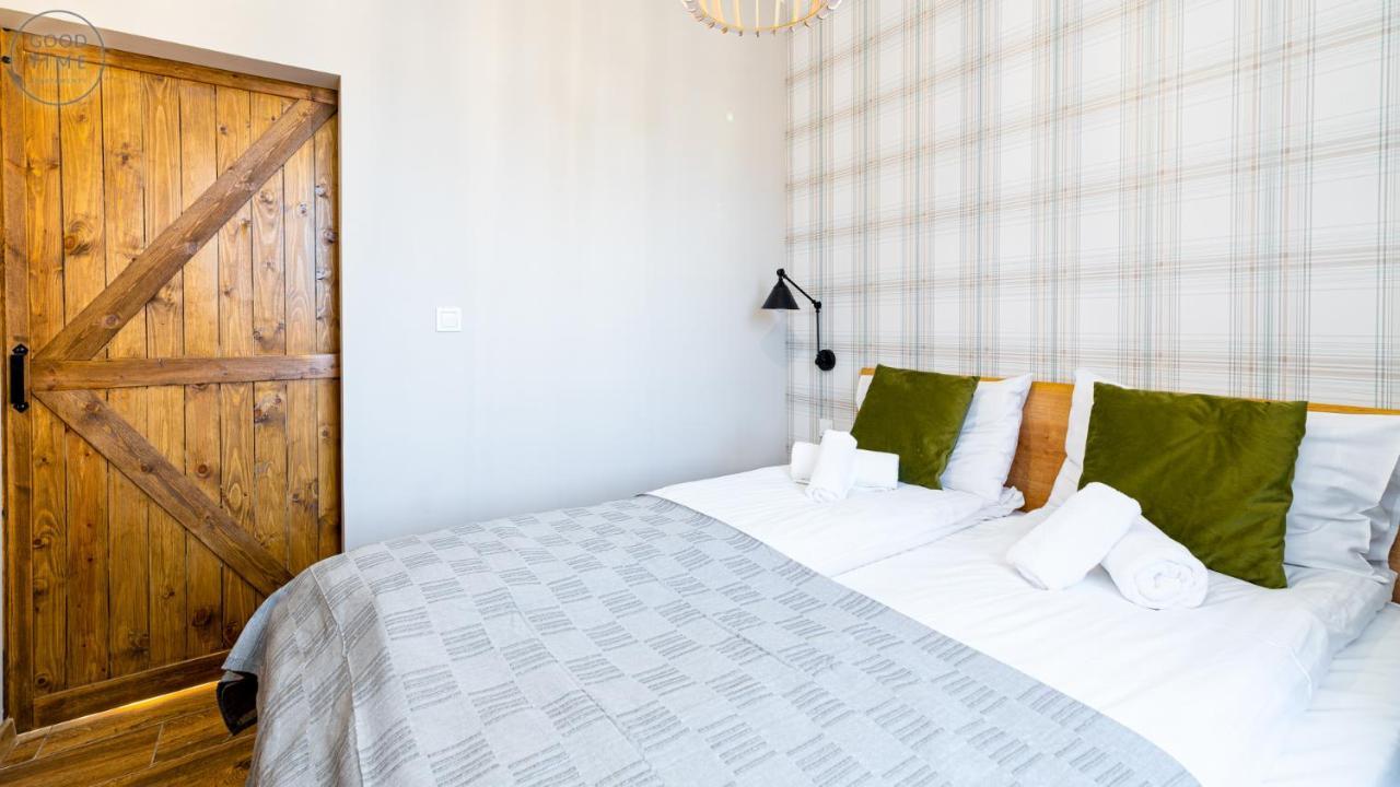 Apartamenty Good Time - Stone Hill III ชกลาร์สกา ปอเรมบา ภายนอก รูปภาพ